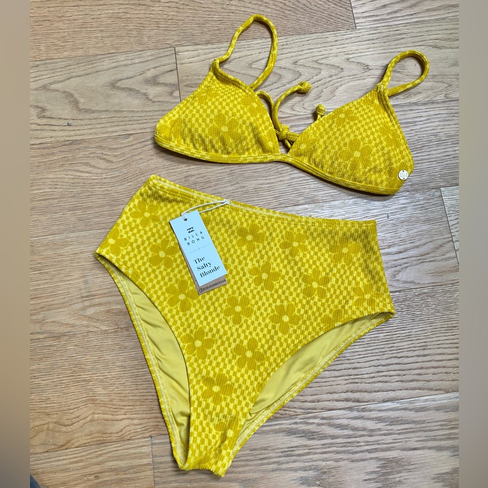 Billabong x Salty Blonde Made Ya look retro Bikini
